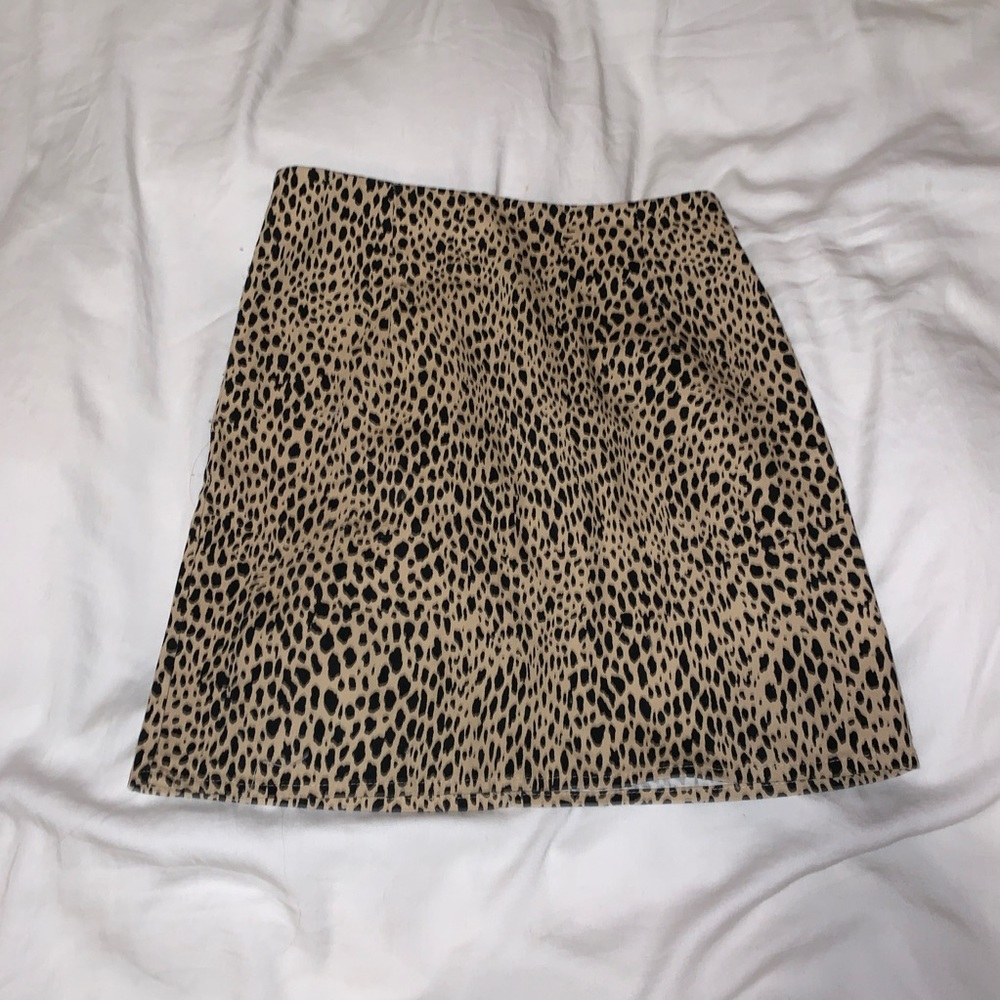 brandy melville cheetah skirt